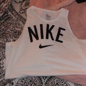 Nike tank top size small